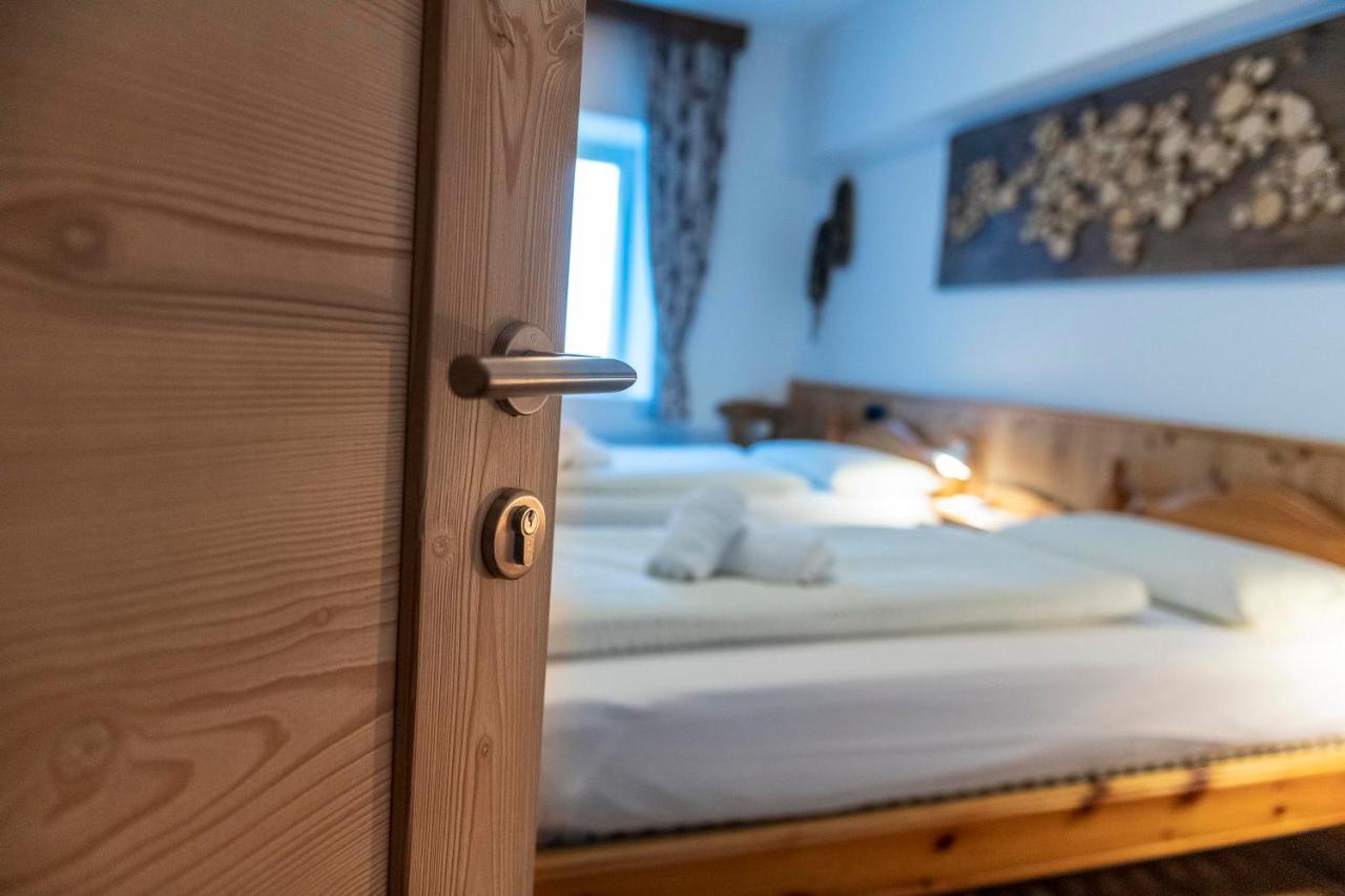 Appartamenti Residence La Roggia Pozza di Fassa Zewnętrze zdjęcie