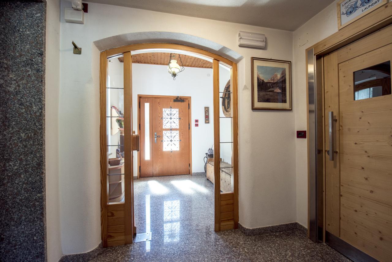 Appartamenti Residence La Roggia Pozza di Fassa Zewnętrze zdjęcie